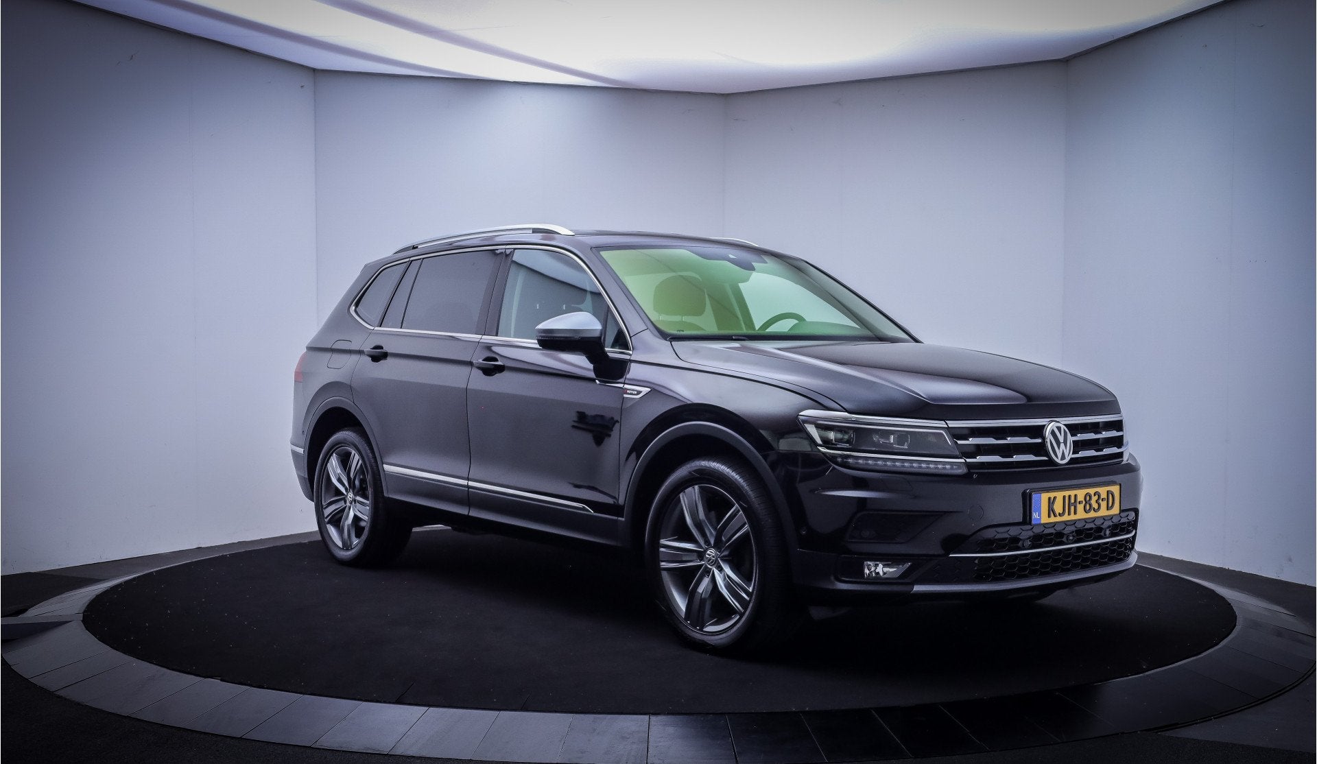 Volkswagen Tiguan Allspace 2.0 TSI 220Pk 4Motion HIGHLINE FU, Gebruikt, Zwart, 4 cilinders, 1984 cc