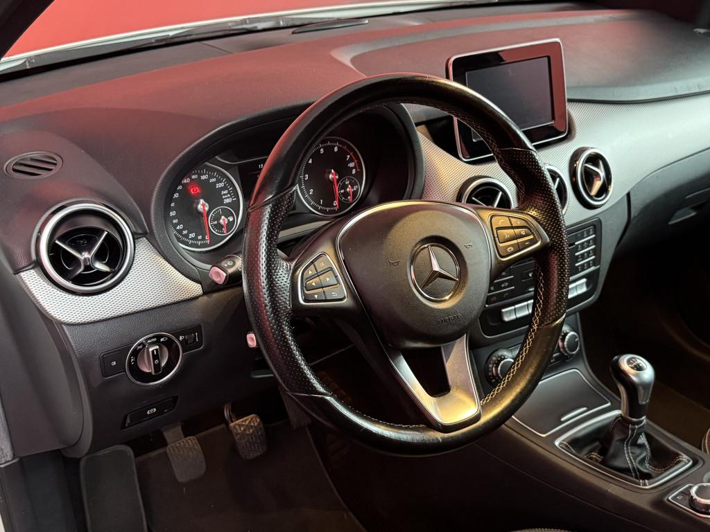 Mercedes-Benz B-Klasse 180 Ambition, Voorwielaandrijving, Gebruikt, 4 cilinders, 1595 cc