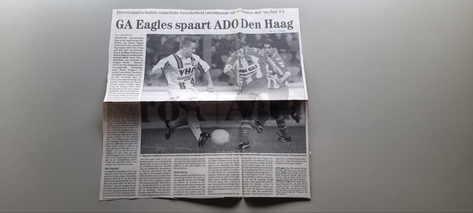 Krantenknipsel GA Eagles - ADO Den Haag (1999), Verzamelen, Ophalen of Verzenden, Gebruikt, Overige binnenlandse clubs, Overige typen