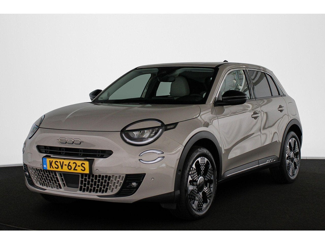 Fiat 600 1.2 Hybrid La Prima Leder Stoelverwarming Massage K, Auto's, Automaat, Adaptive Cruise Control, Gebruikt, 1199 cc