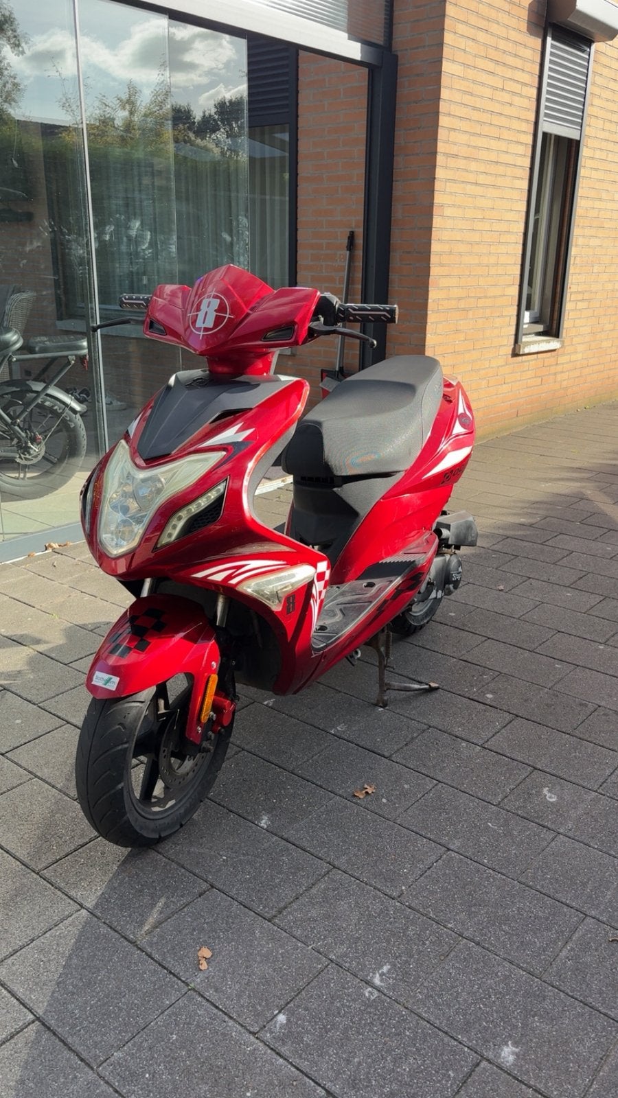 Agm r8 te koop goede staat (ook te ruil), Ophalen of Verzenden, Zo goed als nieuw, Benzine, Overige modellen