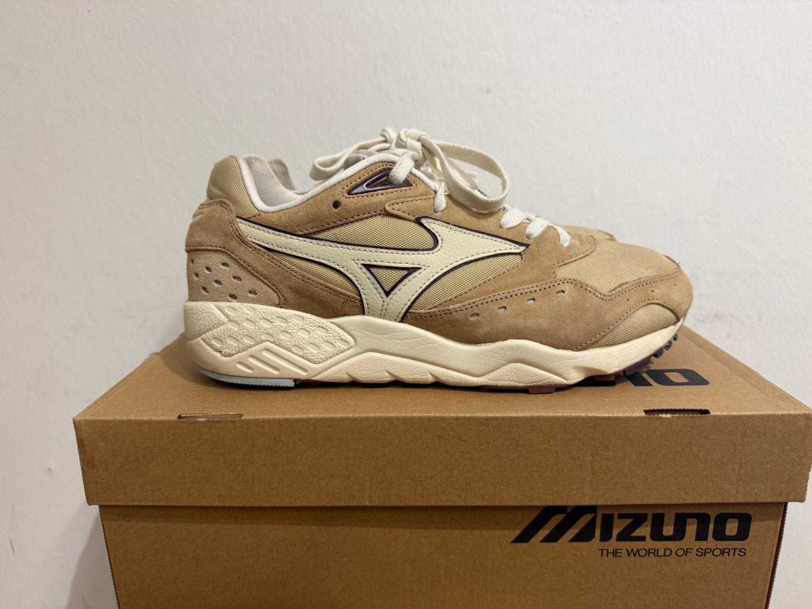 Te koop zeer mooie Mizuno Contendor maat 42, Postlaan 3, Ophalen of Verzenden, 123@home.nl, Gedragen