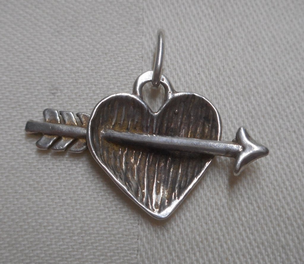 Zilveren vintage hanger hart met pijl nr.609, Verzenden, Zo goed als nieuw, Hart, Zilver