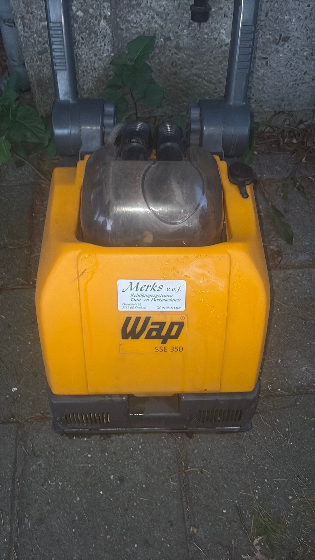 Professionele schrobzuigmachine Wap -Alto SSE 350, Doe-het-zelf en Verbouw, Ophalen, Zo goed als nieuw, 1200 watt of meer