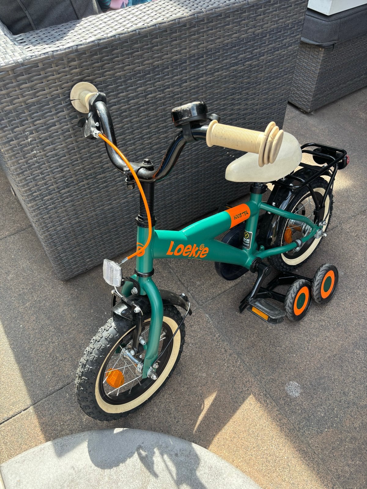 Loekie Kinderfietsje 12 inch - Zo goed als nieuw, Ophalen, Zo goed als nieuw, Minder dan 16 inch, Zijwieltjes