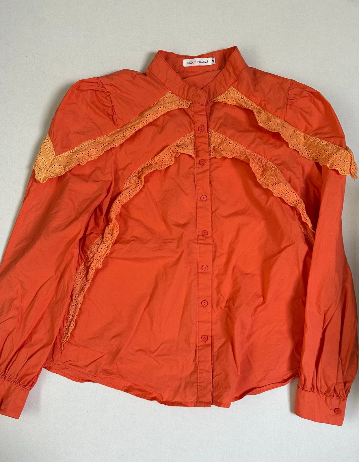 Oranje blouse met kanten details van Bisou's Project, Verzenden, Zo goed als nieuw, Maat 38/40 (M), Oranje