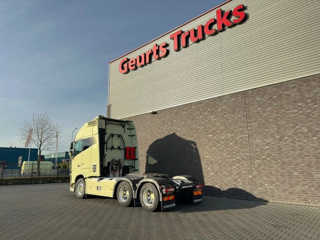 Volvo FH 16.750 6X4 XXL CABINE TREKKER/SZM/TRACTOR, Auto's, Automaat, Achterwielaandrijving, Euro 6, Beige