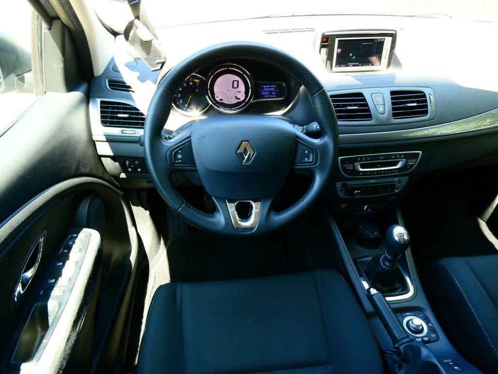 Renault Mégane Estate 1.2 TCe 116pk Clima Cruise Navi Trekh, Auto's, Voorwielaandrijving, Euro 5, Stof, Gebruikt