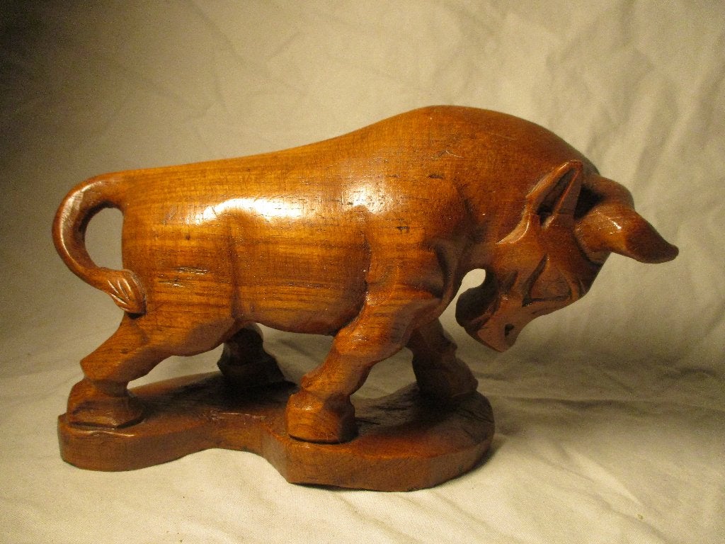 kunst houtsnijwerk beeldje stier, Ophalen of Verzenden