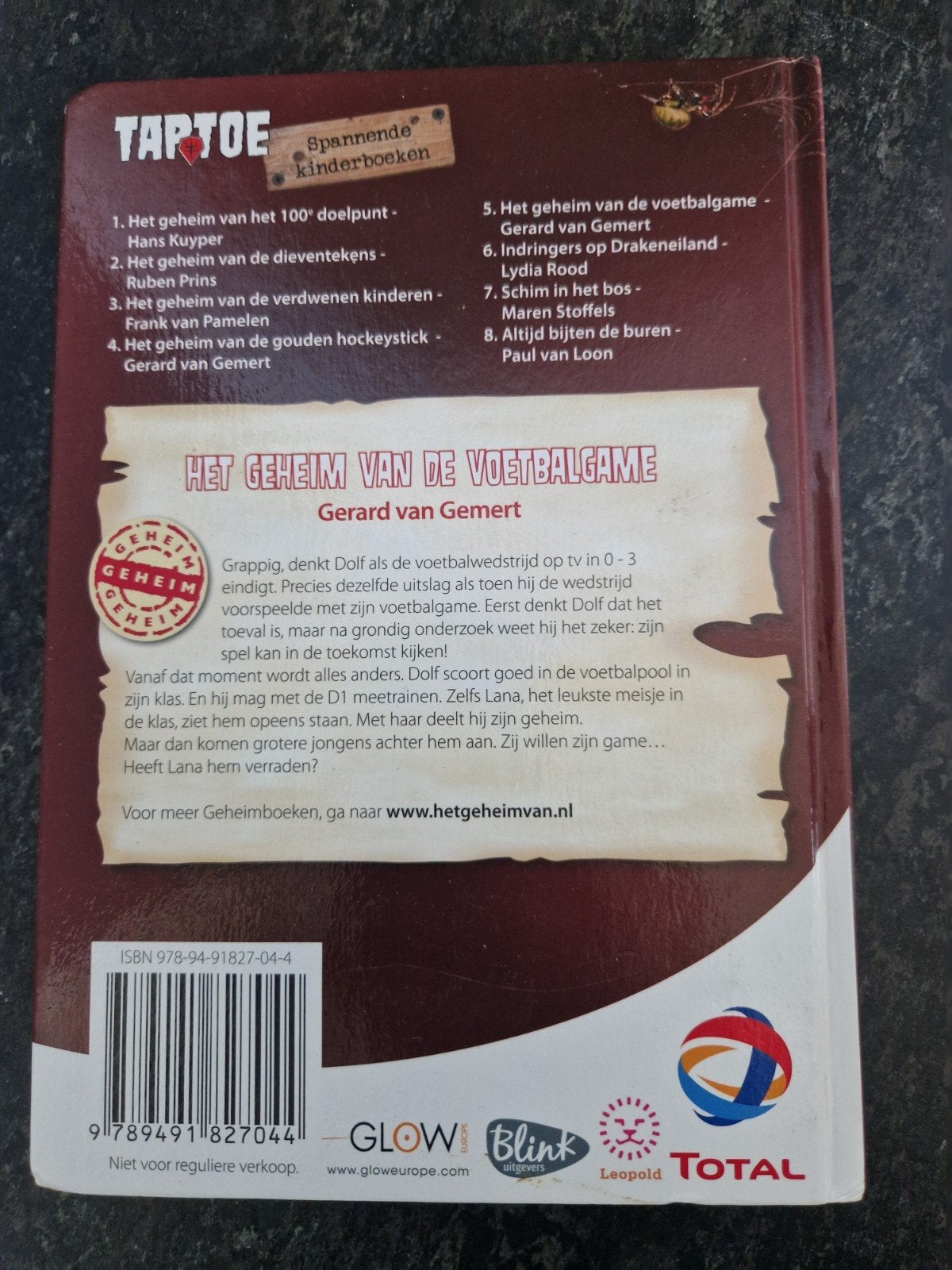 Het geheim van de voetbalgame - Gerard van Gemert, Boeken, Ophalen of Verzenden, Zo goed als nieuw, Gerard van Gemert, Fictie algemeen