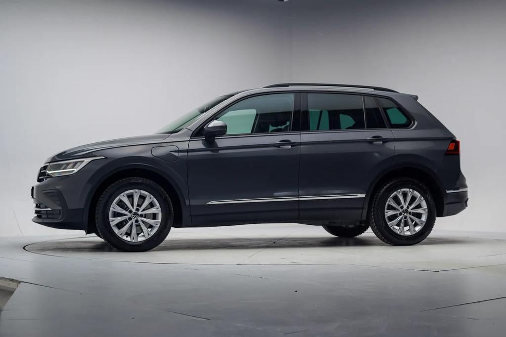 Volkswagen Tiguan 1.4 TSI eHybrid Life [ LED Virtual Navi Ca, Automaat, 150 pk, 59 km/l, Hybride Elektrisch/Benzine