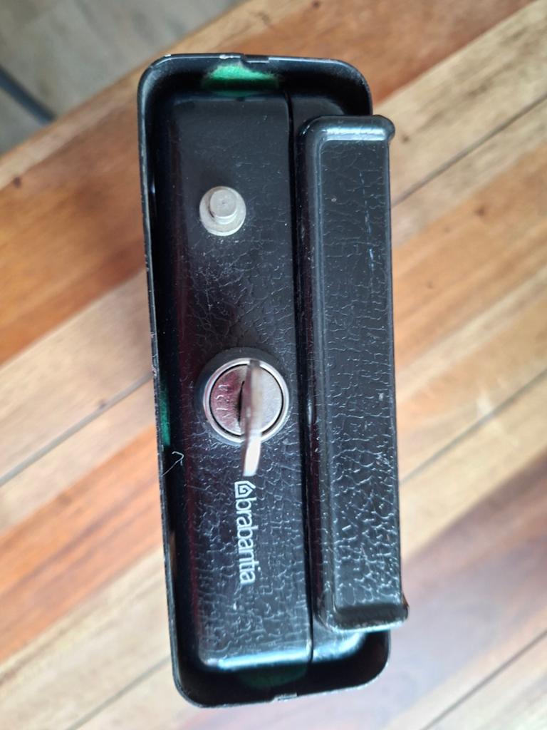 Brabantia Tresor autosafe, Auto diversen, Ophalen of Verzenden