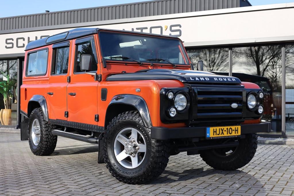 Land Rover Defender 110 TD4 SW Fire Edition 7-Persoons | Air, Auto's, Land Rover, 1940 kg, Gebruikt, 7 stoelen, 122 pk