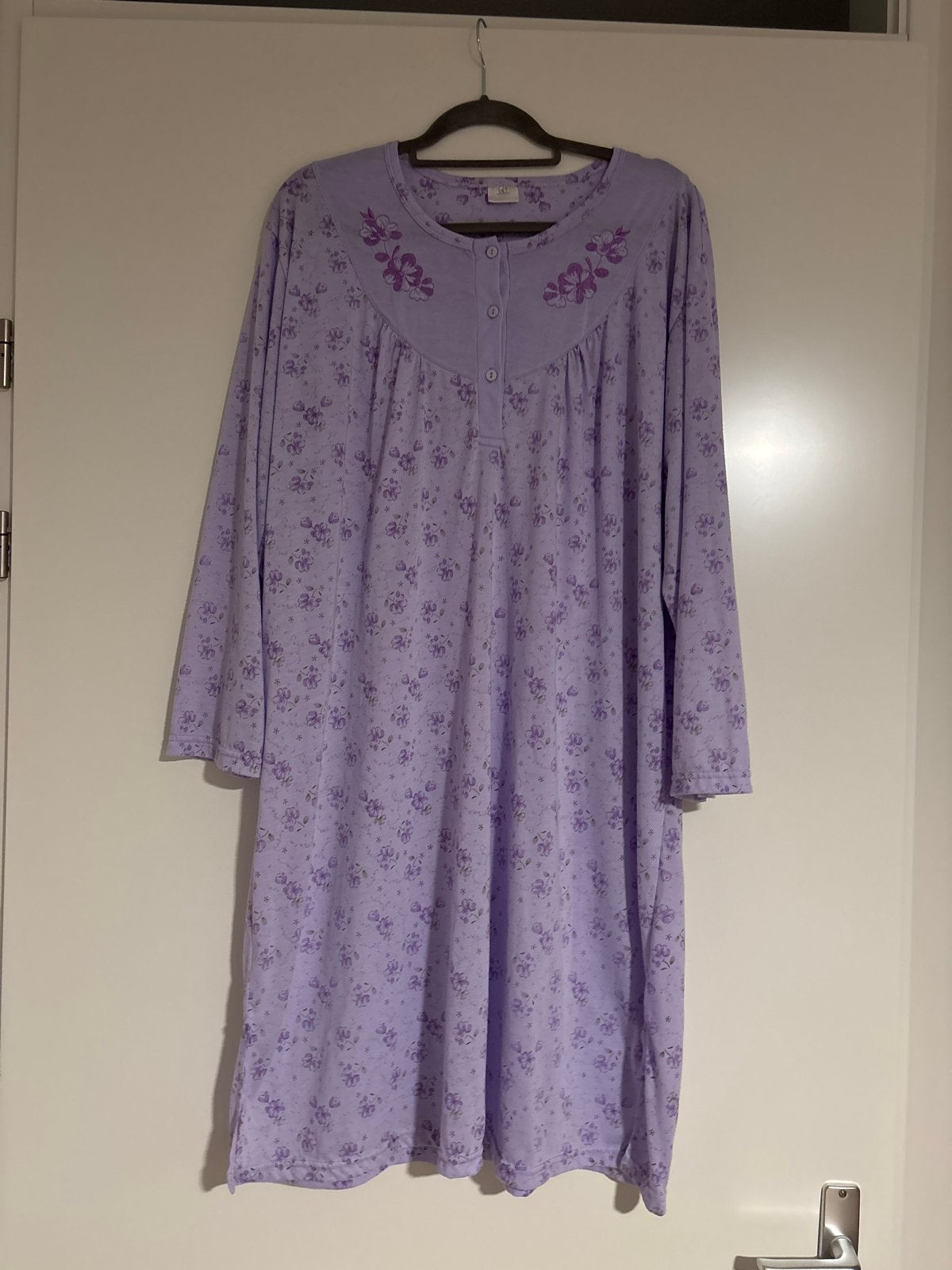 Lila nachthemd met bloemenprint - Maat 3XL, Ophalen of Verzenden, Zo goed als nieuw, Maat 46/48 (XL) of groter