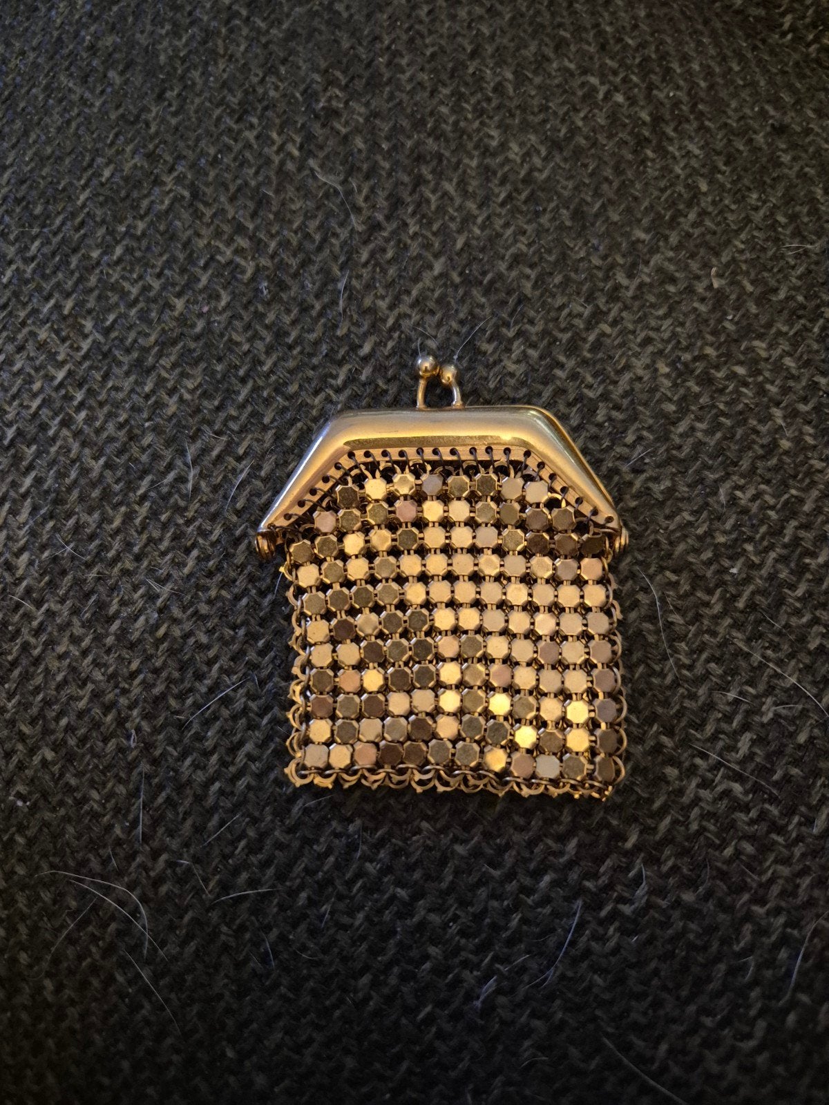 Vintage Goudkleurige Muntenbeurs met Klik-Klak Sluiting, Overige merken, Gebruikt, Geel, Ophalen of Verzenden