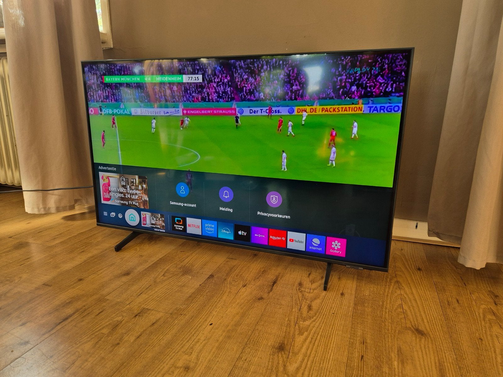 Samsung 43 inch QLED Smart TV QE43Q67AAUXXN - Perfecte staat, QLED, 50 Hz, Ophalen of Verzenden, Zo goed als nieuw