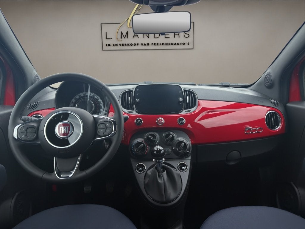 Fiat 500C 1.0 Hybrid Club 2023 ROOD | Cabrio | Apple CarPlay, Keurmerk '100% Onderhouden', 12 maanden, Stof, Gebruikt