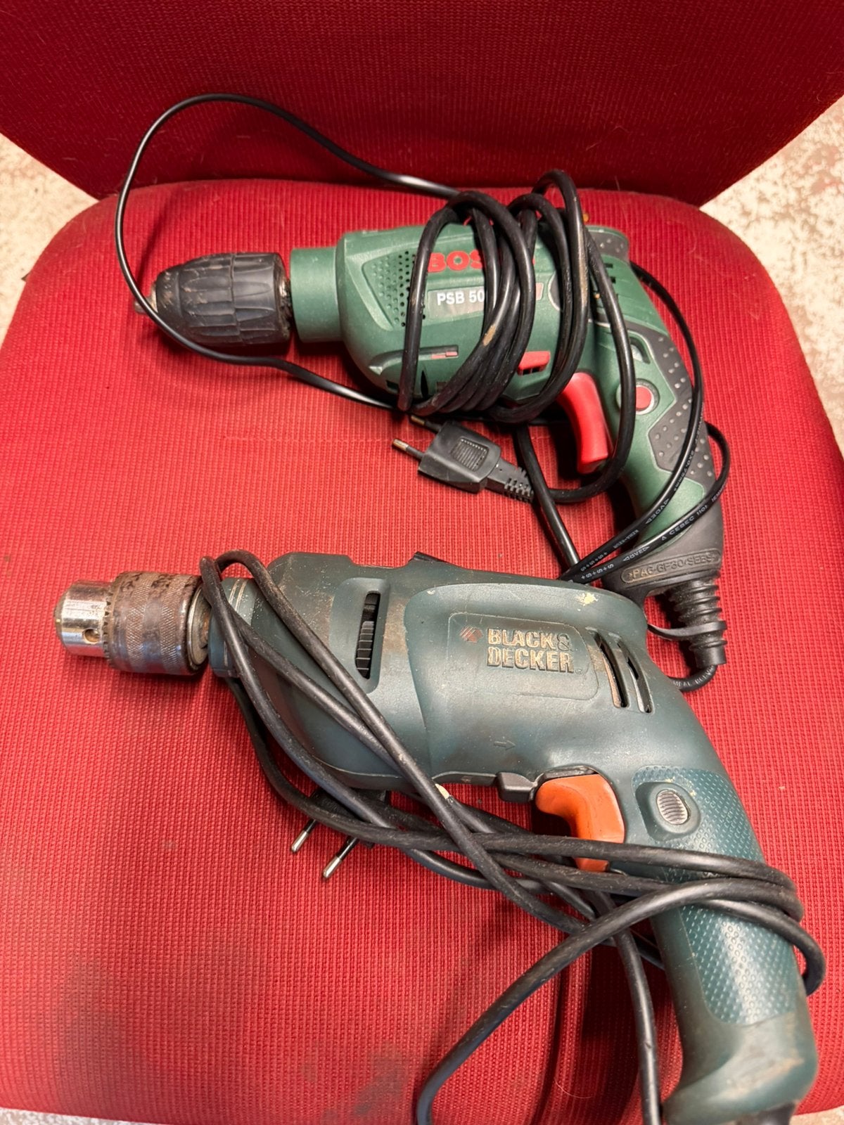 Klopboormachine bosch en black & decker, Ophalen of Verzenden, Zo goed als nieuw, Minder dan 700 watt, Haakse handslijpmachine