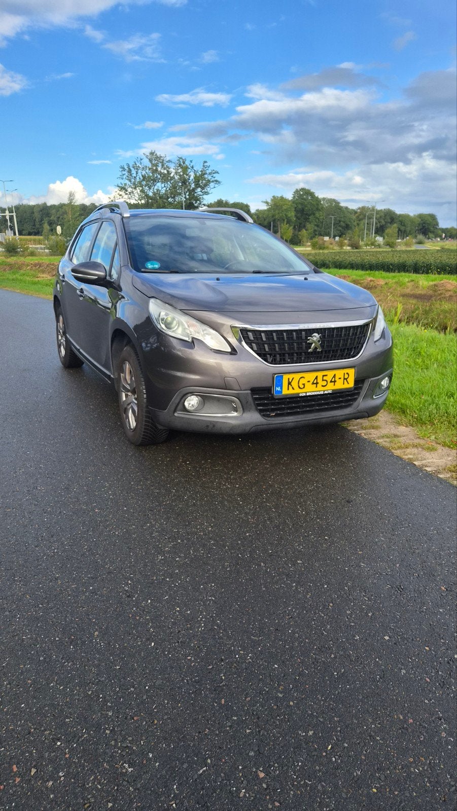 Peugeot 2008 1.2 VTI 60KW/82PK 2016 Grijs, Auto's, Voorwielaandrijving, Stof, 40 €/maand, Zwart