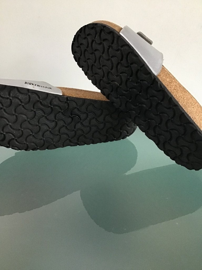 Birkenstock Madrid zilver 42 | slippers | Gratis verzenden, Slippers, Overige kleuren, Verzenden, Zo goed als nieuw