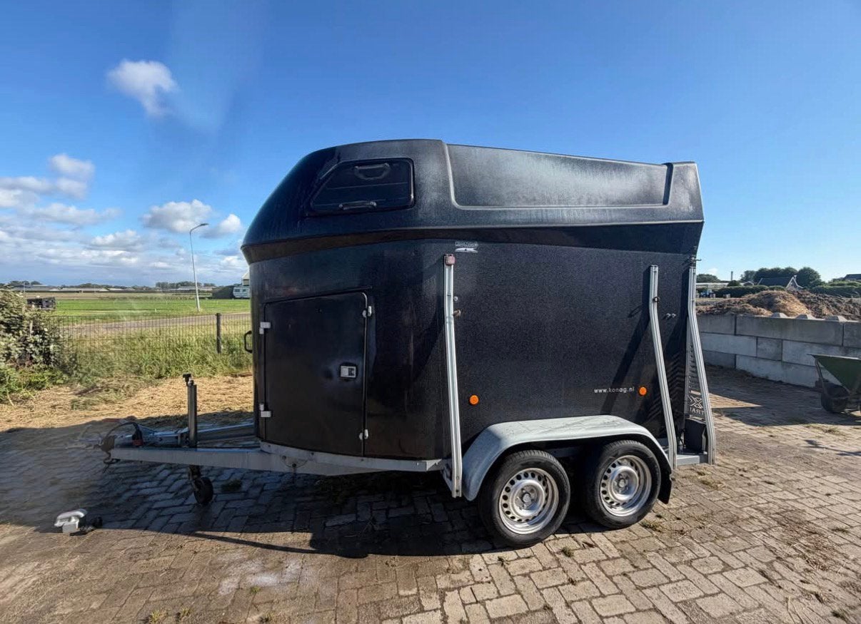 Konag Xtrail 2-paards trailer | 2012 |, Dieren en Toebehoren, Paarden en Pony's | Trailers en Aanhangwagens, Ophalen, Zo goed als nieuw