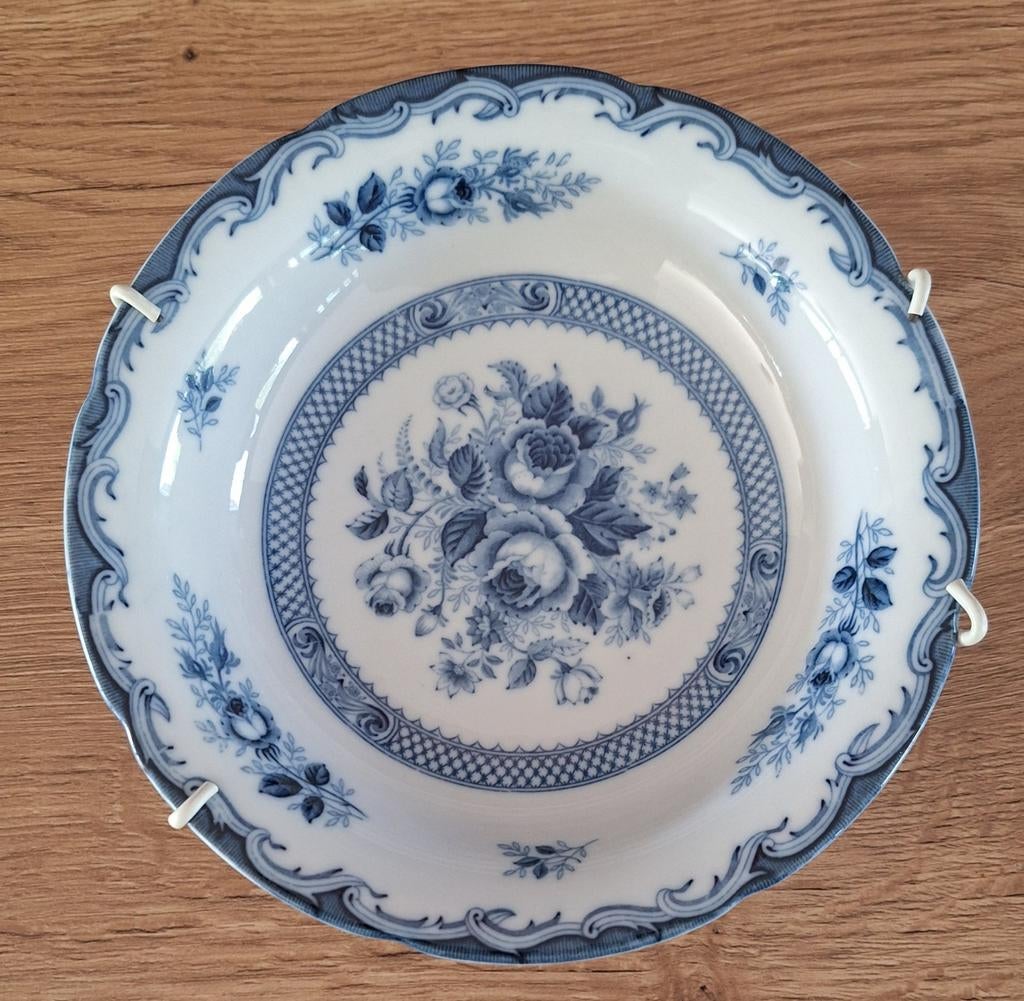Decoratief wandbord met blauw-wit bloemmotief, Antiek en Kunst, Antiek | Wandborden en Tegels, Ophalen of Verzenden