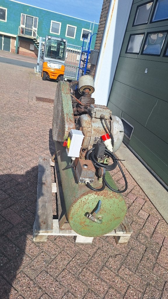 zware compressor, Doe-het-zelf en Verbouw, Compressors, Ophalen, Gebruikt, 200 tot 400 liter/min, Industriepark 2a 9351PA Leek
