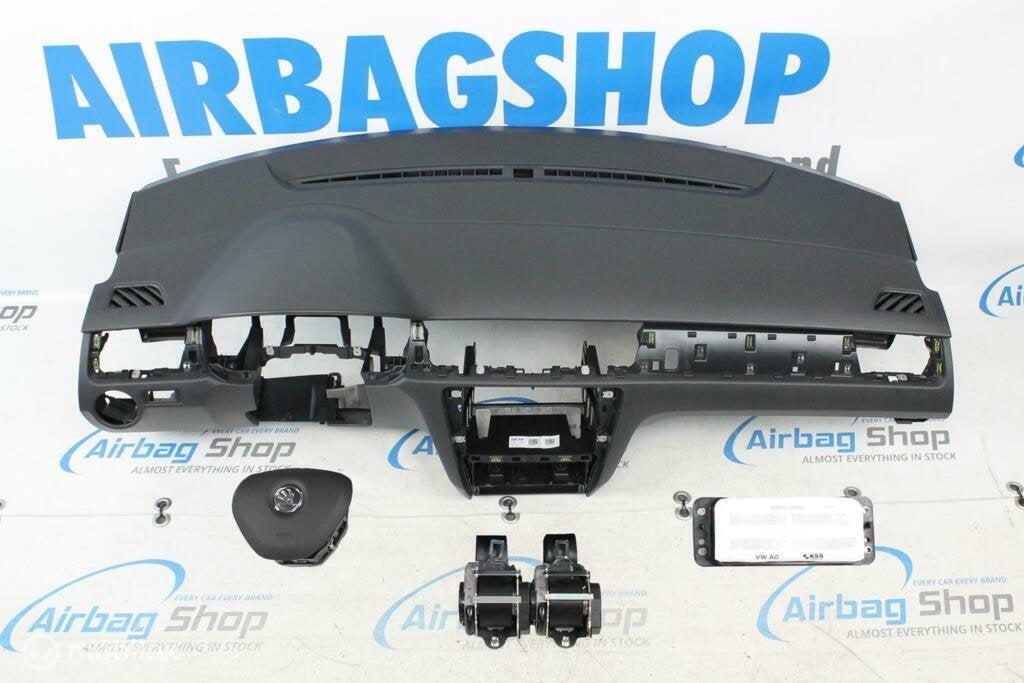 Airbag set Dashboard zwart met sierlijst Skoda Rapid 2015-.., Auto-onderdelen, Gebruikt, Ophalen of Verzenden