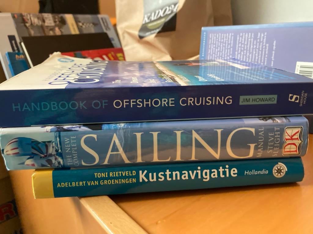 Boeken over varen: Offshore Cruising, Sailing, Kustnavigatie, Boeken, Europa, Zo goed als nieuw, Reisgids of -boek, Ophalen