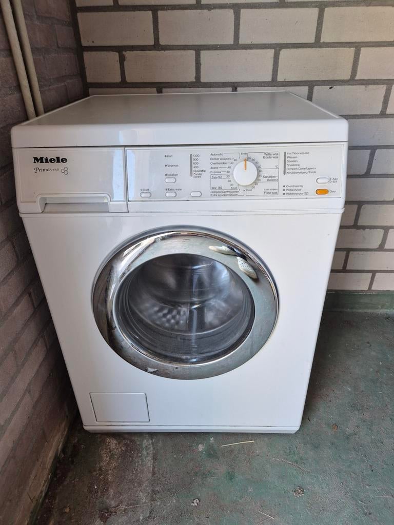 Miele wasmachine, Witgoed en Apparatuur, Wasmachines, Ophalen, 1200 tot 1600 toeren, Gebruikt, Handwasprogramma