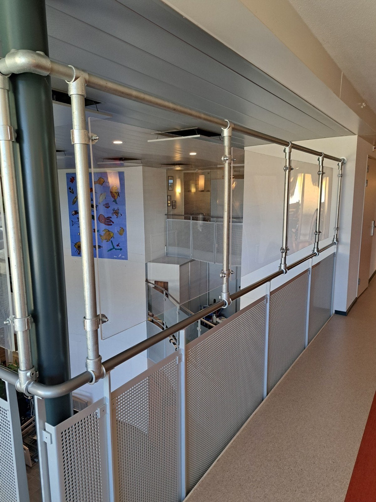 Glazen afscheiding met metalen buizen - zelf te demonteren, Ophalen of Verzenden, Gebruikt