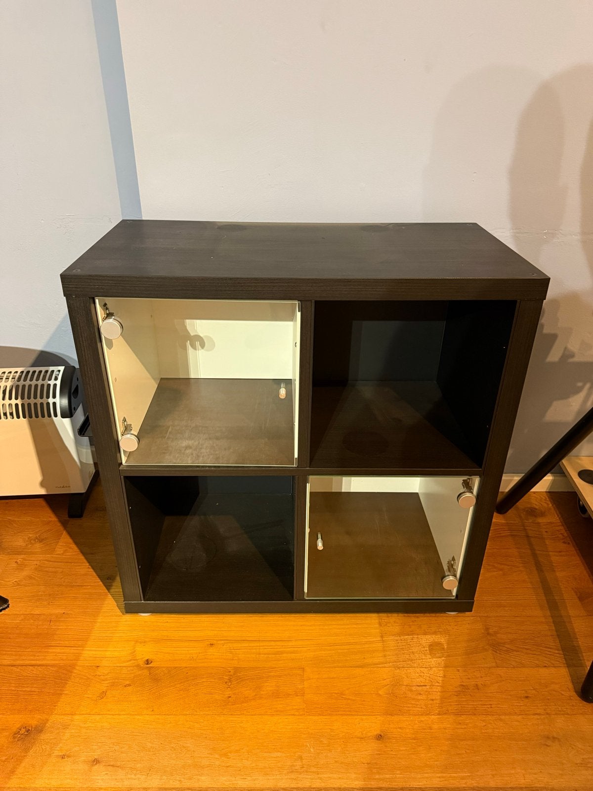 IKEA Kallax kast met 2 glazen deurtjes, platenspelerkast, Ophalen, Gebruikt