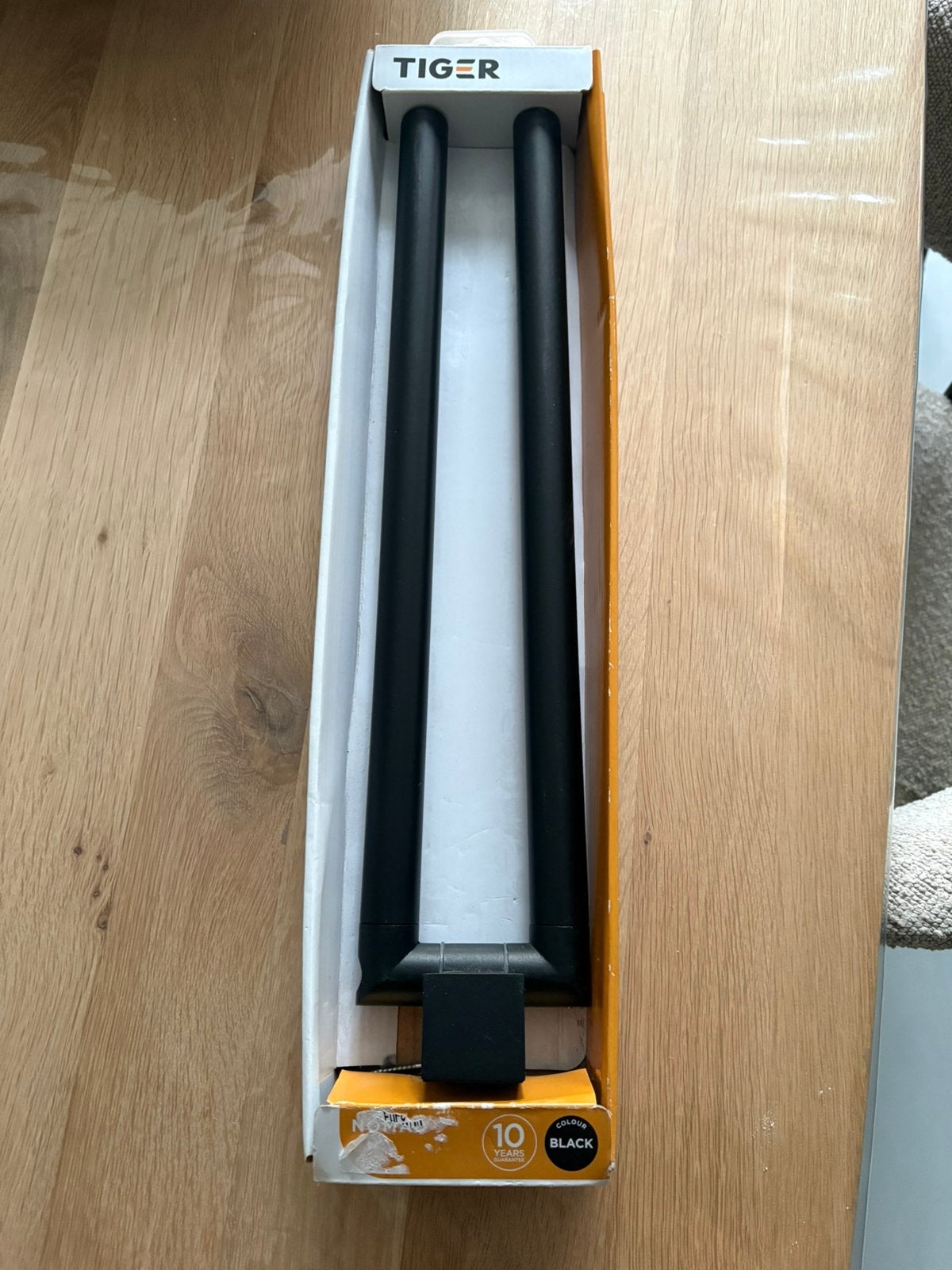 Tiger Nomad handdoekenrek, zwart, zo goed als nieuw, Ophalen of Verzenden, Zo goed als nieuw, Zwart, Handdoekenrek