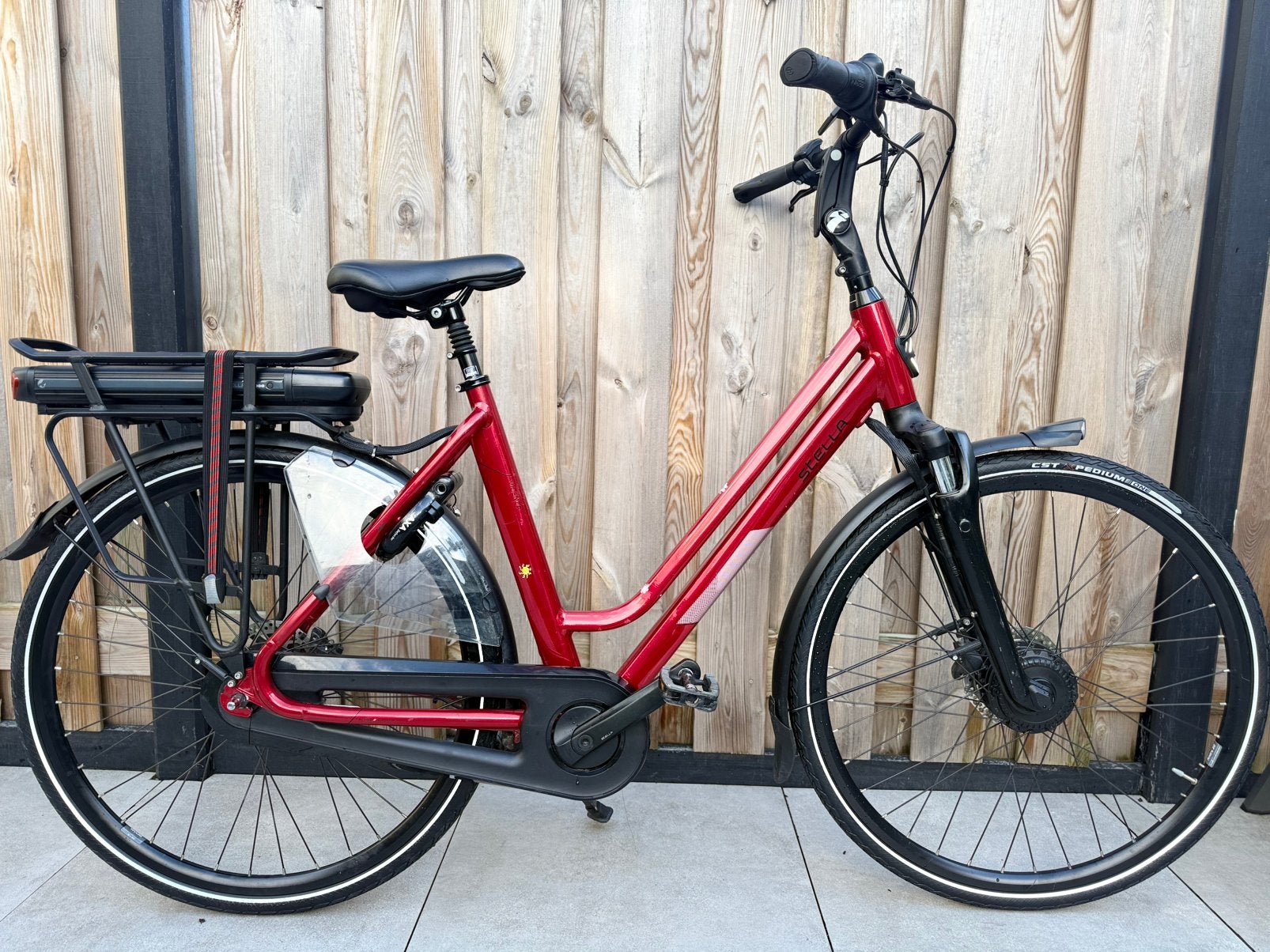 Rijklaar Elektrische Fietsen Batavus Stella Merida sparta, Ophalen, Defietsgarageapeldoorn@gmail.com, 7327KN, Zo goed als nieuw