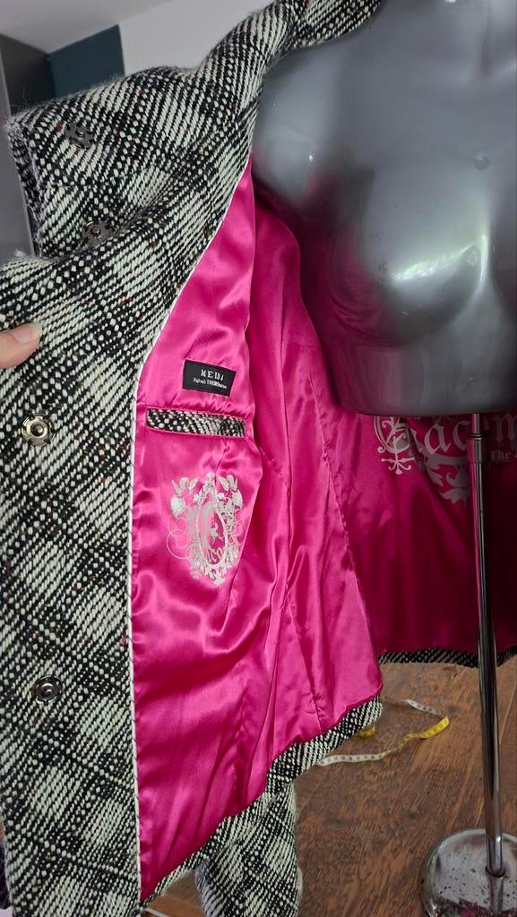 Stijlvol geruit jasje met brede kraag, Kleding | Dames, Jassen | Winter, Zwart, Maat 42/44 (L), Ophalen of Verzenden, Zo goed als nieuw