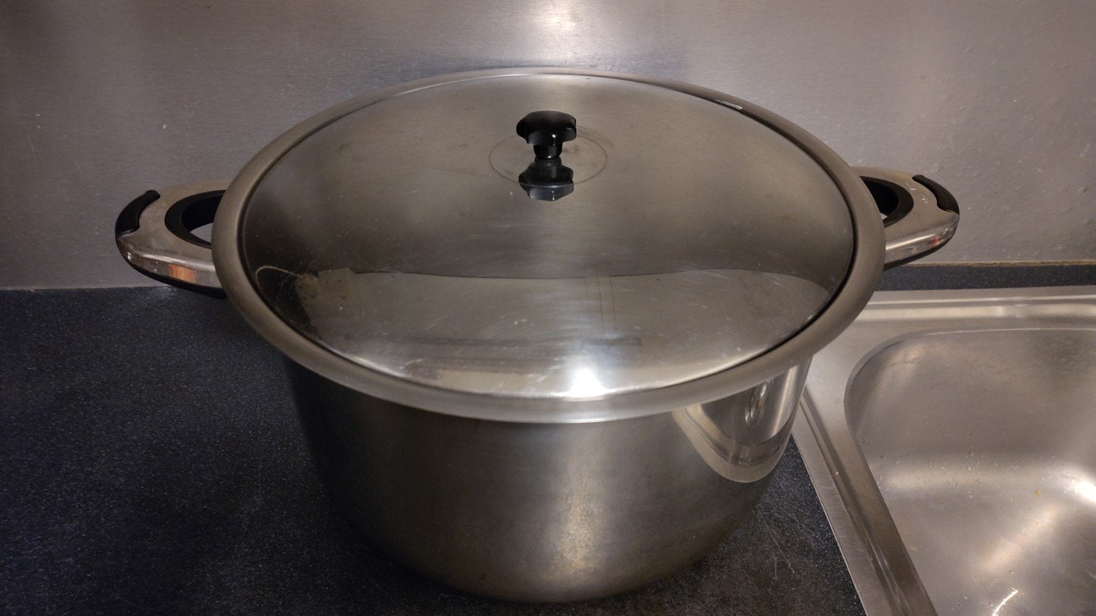 kookpan 12 liter RVS, Ophalen, Gebruikt, Met deksel, Rvs