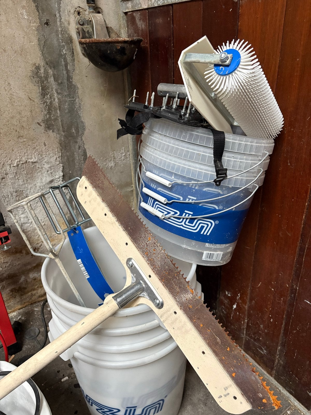 Egaliseergereedschap set: emmers, mixers, spijkerschoen, Ophalen, Gebruikt, Overige typen, Overige merken