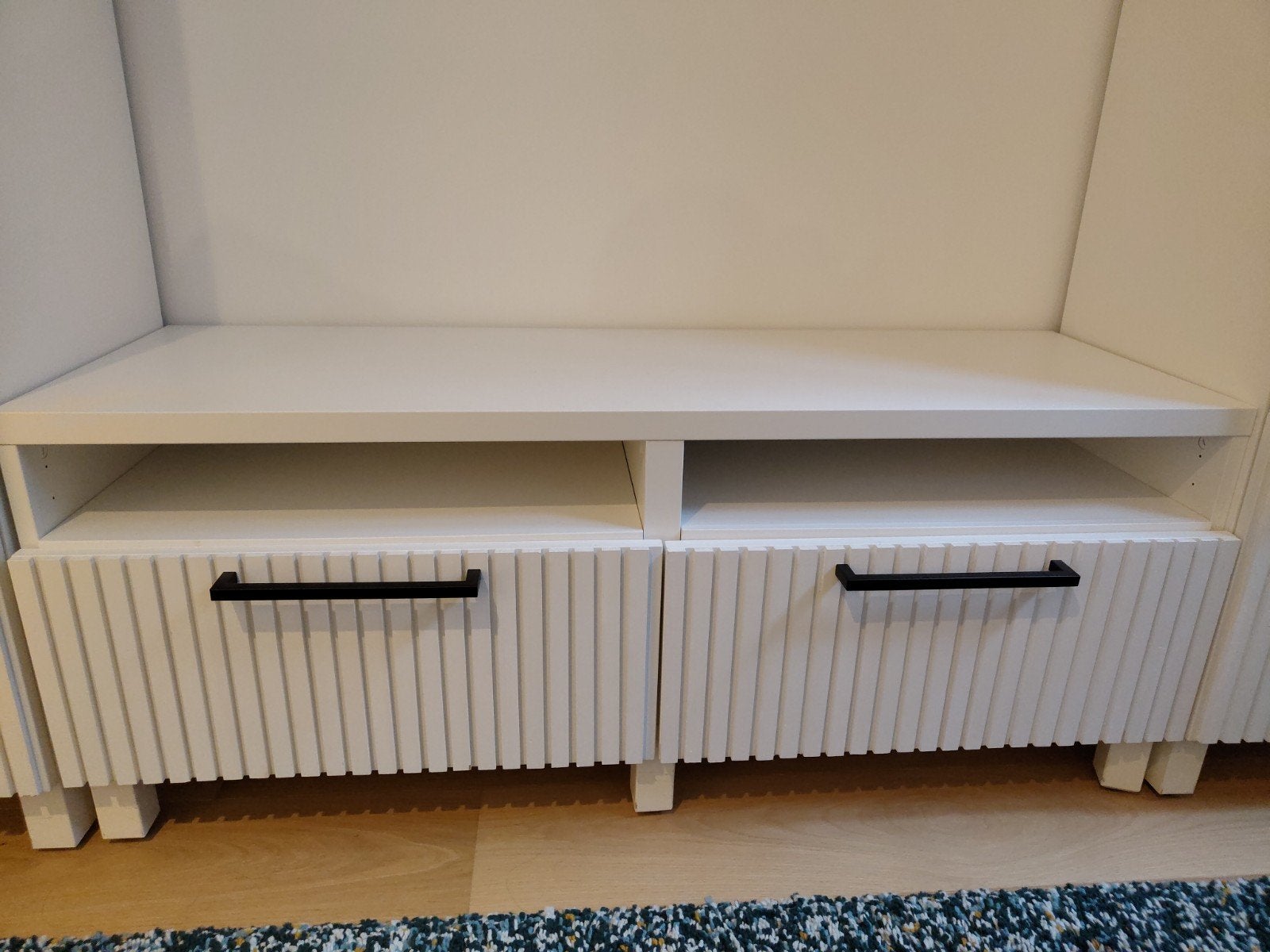 Ikea Besta TV consolel with wooden front, Ophalen, 100 tot 150 cm, Modern, Scandinavisch, Zo goed als nieuw