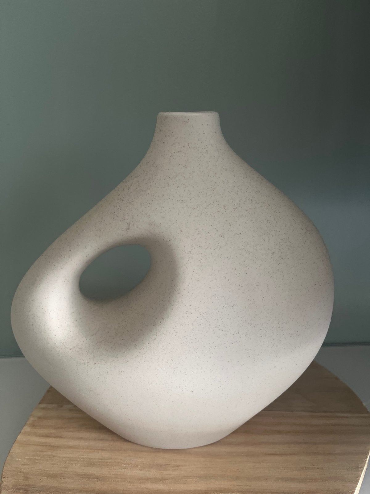 H&M Home Vaas - Crèmekleurig met uniek design, Beige, Ophalen of Verzenden, Zo goed als nieuw, Steen/keramiek