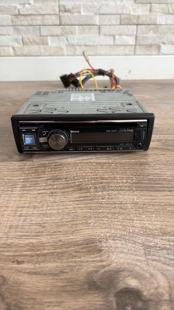 Alpine autoradio met Bluetooth, Auto diversen, Autoradio's, Ophalen of Verzenden, Zo goed als nieuw