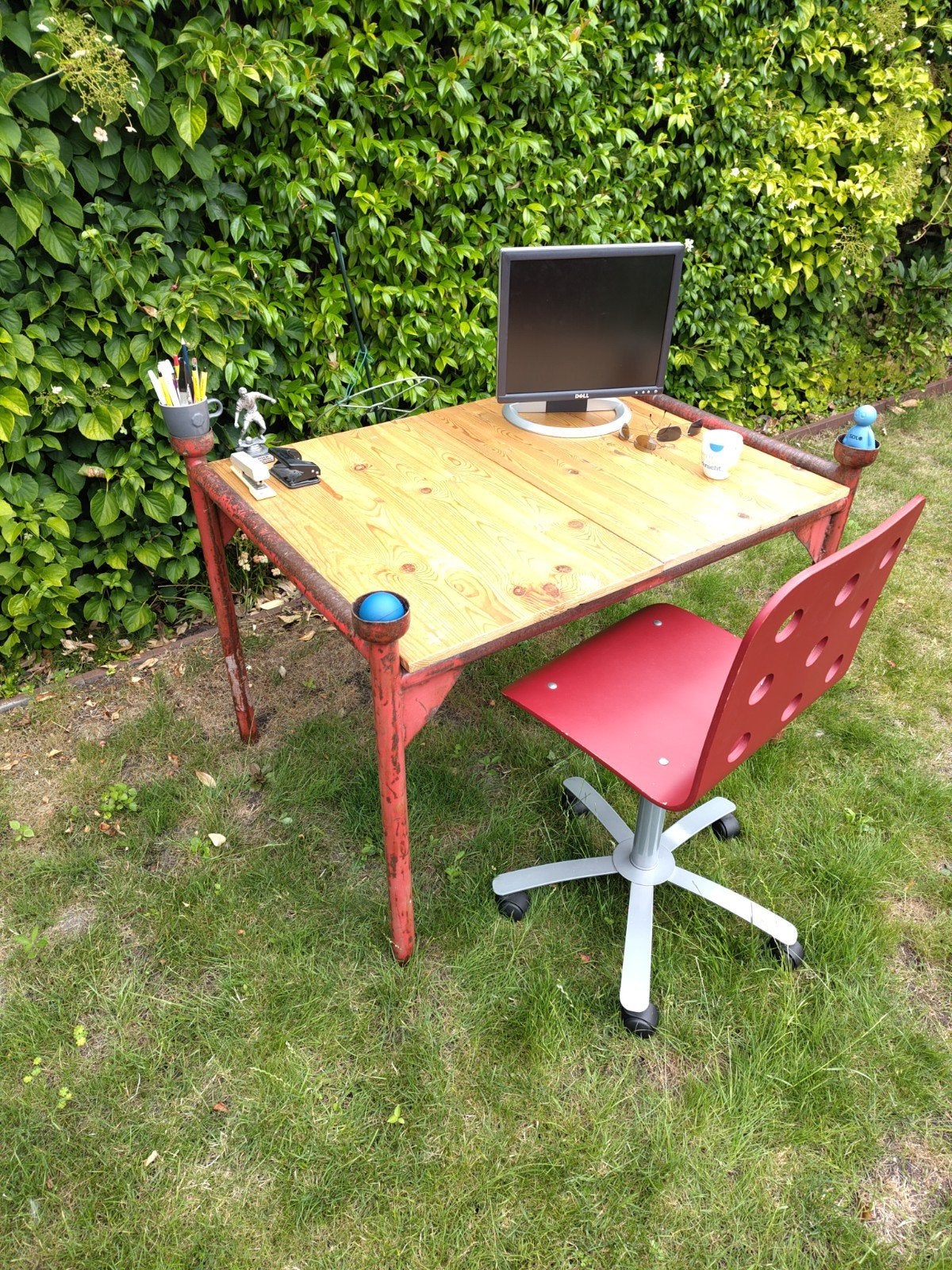 ludiek buro of authentiek bureaux, Gebruikt, Metaal, Industrieel, Rood