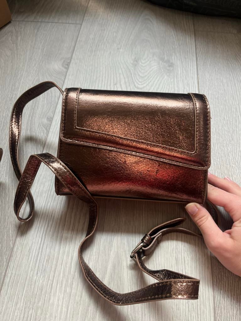 Metallic goud tasje van Shoeby - Zo goed als nieuw, Ophalen of Verzenden, Zo goed als nieuw, Overige kleuren, Avondtasje