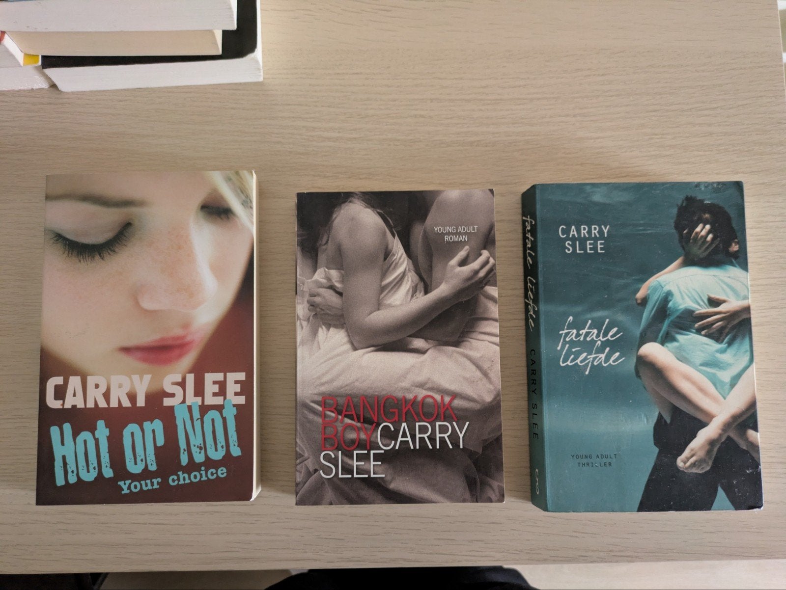 Carry Slee Boeken: Hot or Not, Bangkok Boy, Fatale Liefde, Boeken, Ophalen of Verzenden, Gelezen, Carry Slee