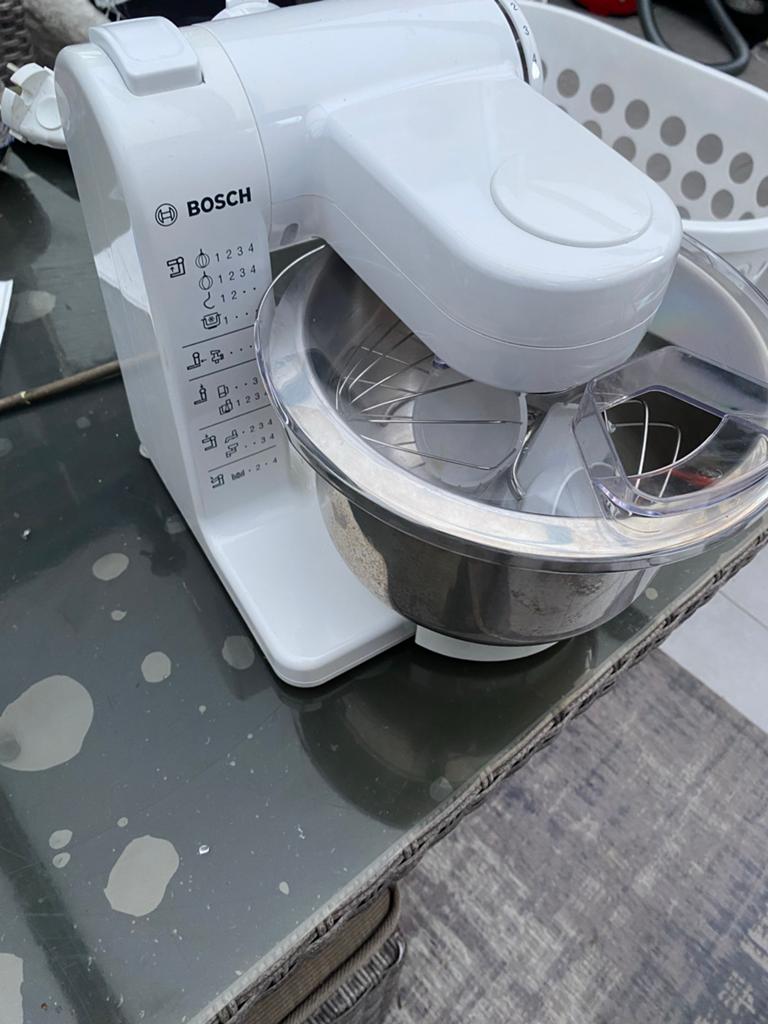 Bosch Keukenmachine met RVS kom en diverse snelheden, Witgoed en Apparatuur, Ophalen, 3 snelheden of meer, Zo goed als nieuw, 2 tot 3 liter