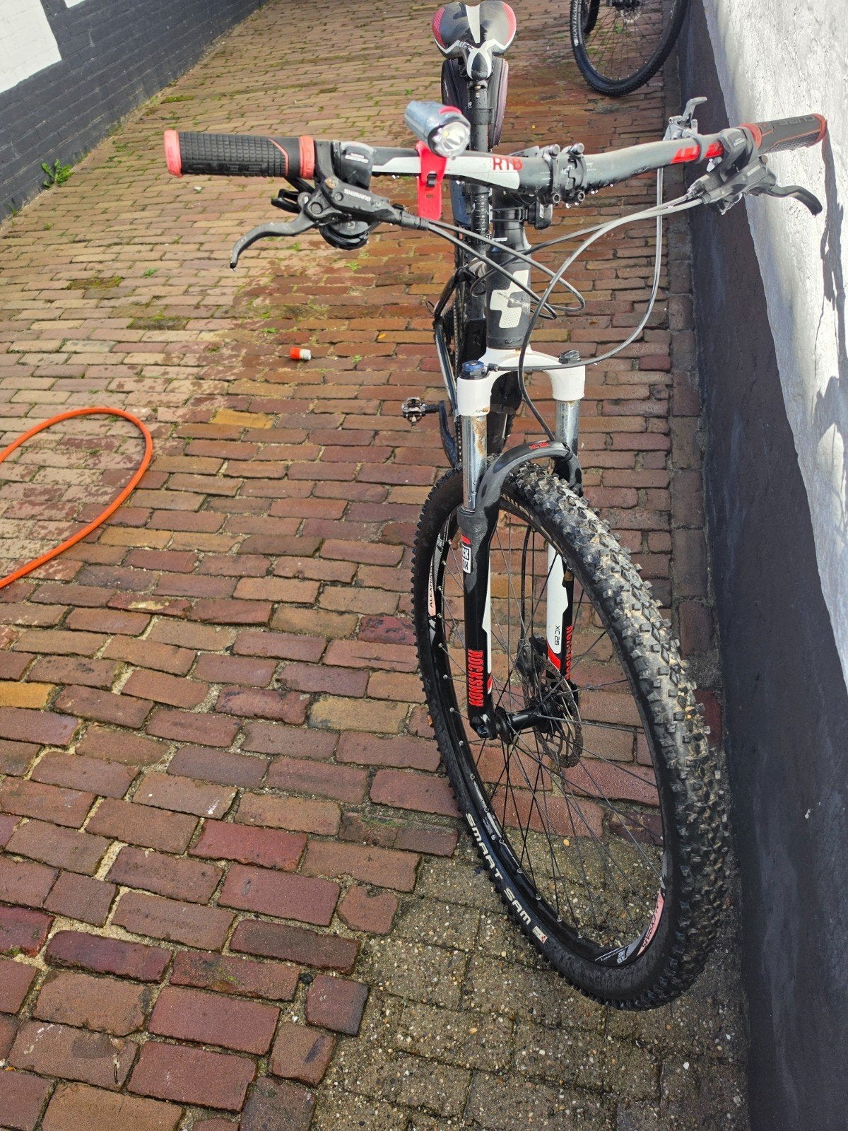 Foto 3 van Cube Attention heren mountainbike