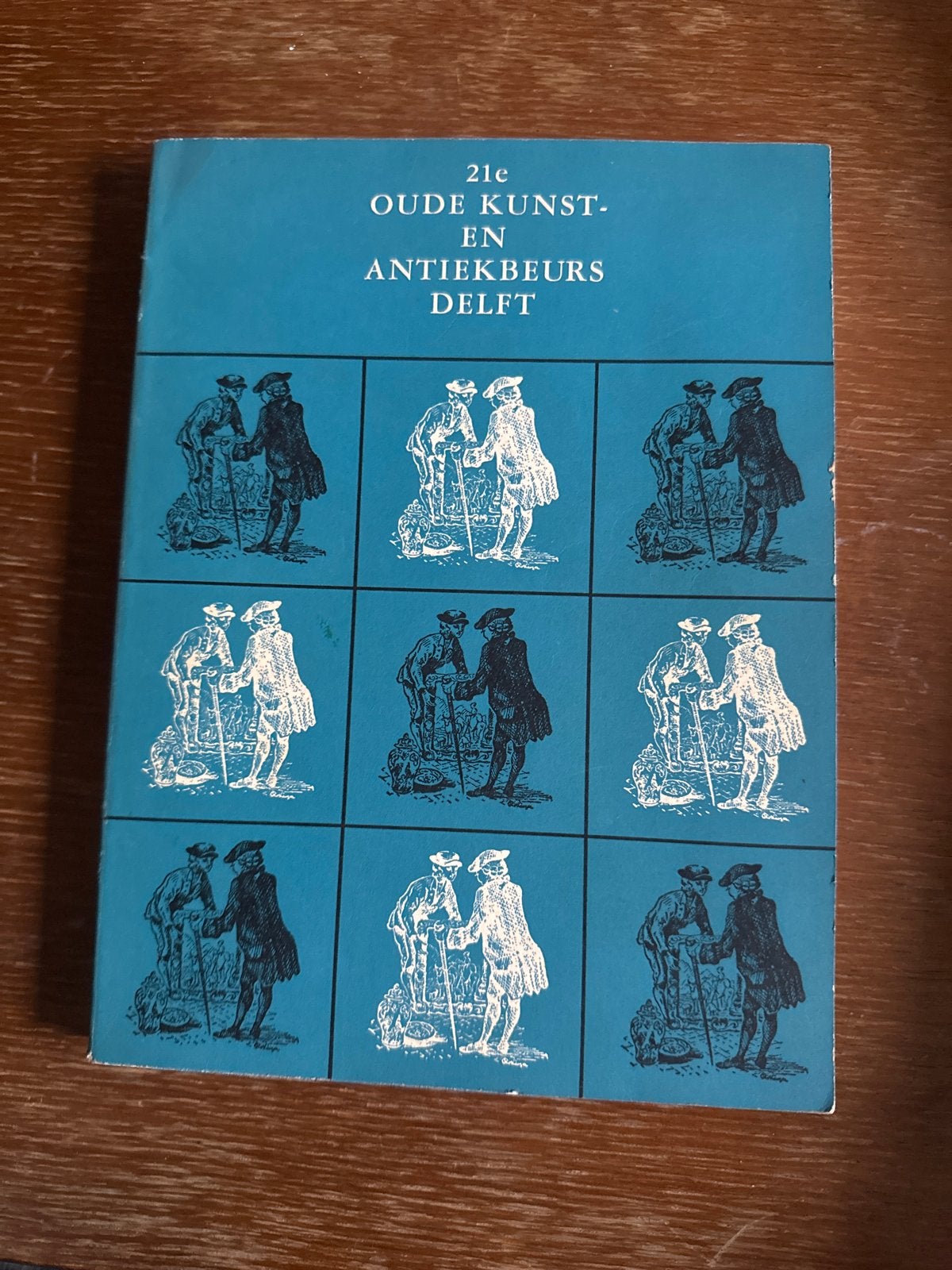 Catalogus 21e Oude Kunst- en Antiekbeurs Delft 1969, Boeken, Ophalen of Verzenden, Gelezen, Overige onderwerpen