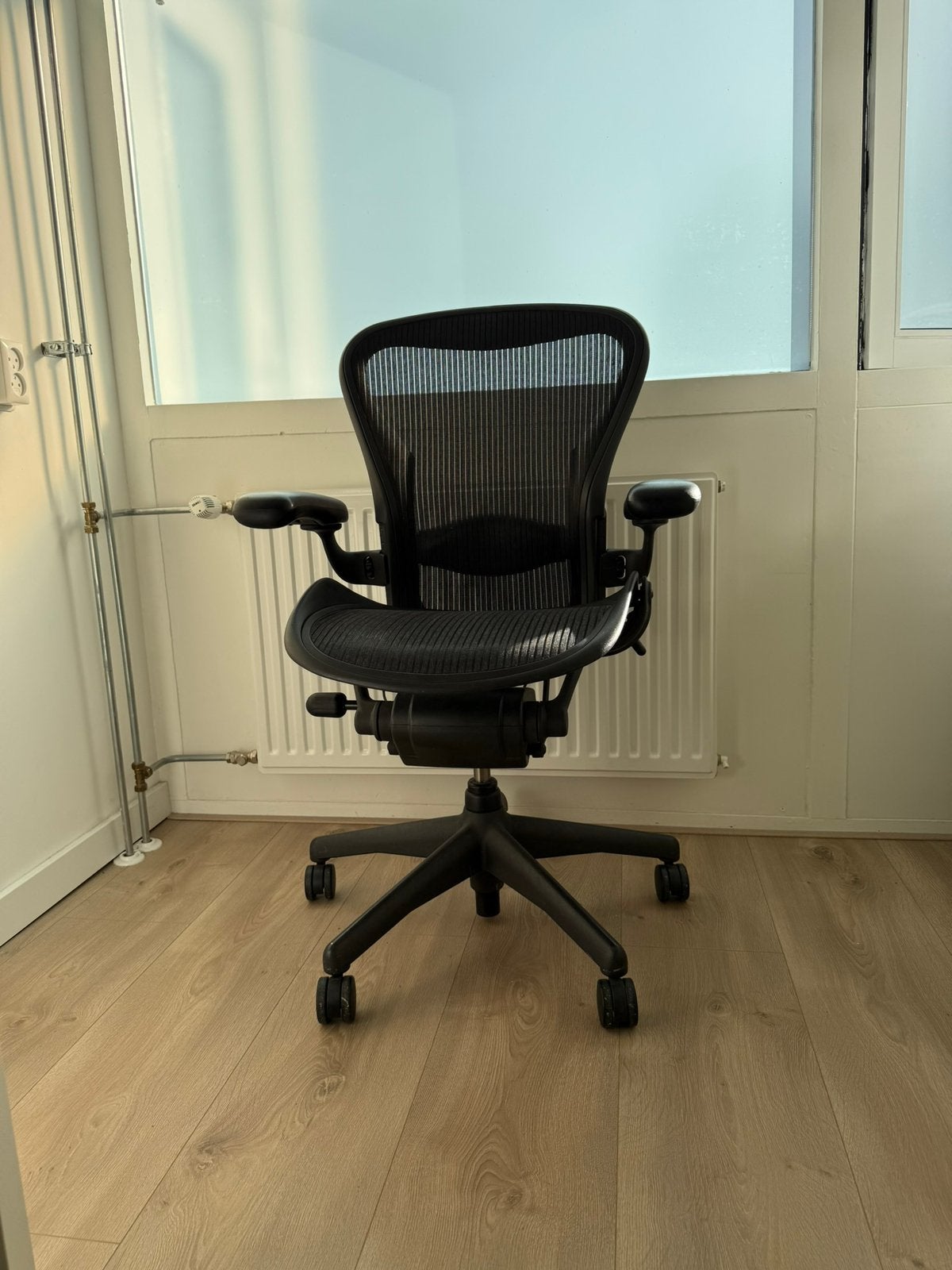 Herman Miller Aeron Graphite bureaustoel, Huis en Inrichting, Bureaustoelen, Ophalen of Verzenden, Zo goed als nieuw, Zwart