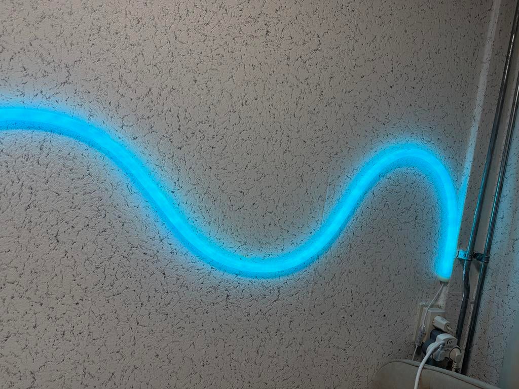 Flexibele LED Neon Strip Verlichting - RGB Kleurwissel, Ophalen of Verzenden, Zo goed als nieuw