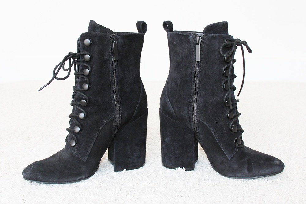 Suede KENDALL + KYLIE Veter Laarsjes (Maat 38) € 65,-, KENDALL + KYLIE, Zwart, Lage of Enkellaarzen, Ophalen of Verzenden