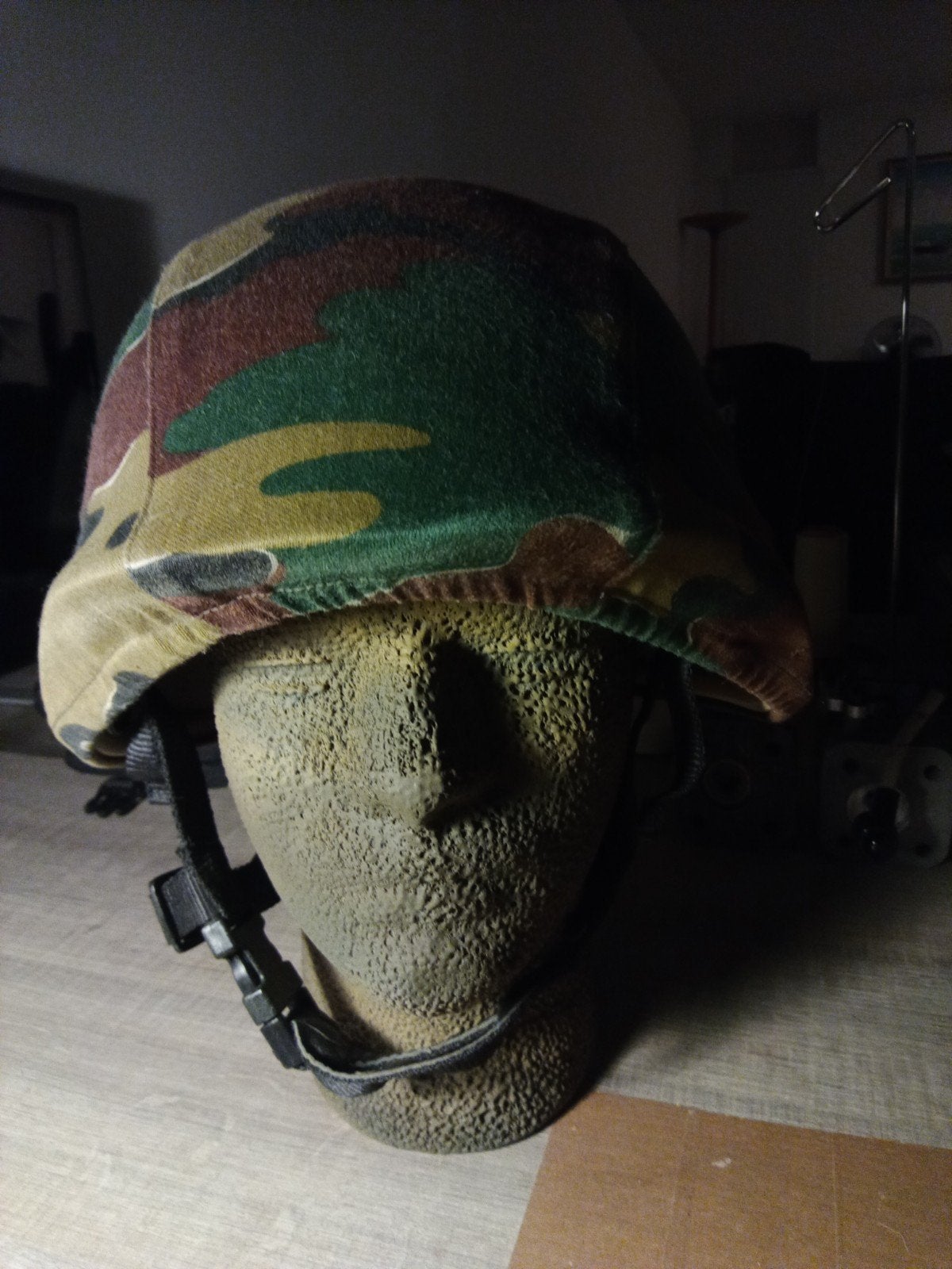 Ballistische helm van RBR armour, Verzamelen, Ophalen of Verzenden, Landmacht, Nederland, Helm of Baret